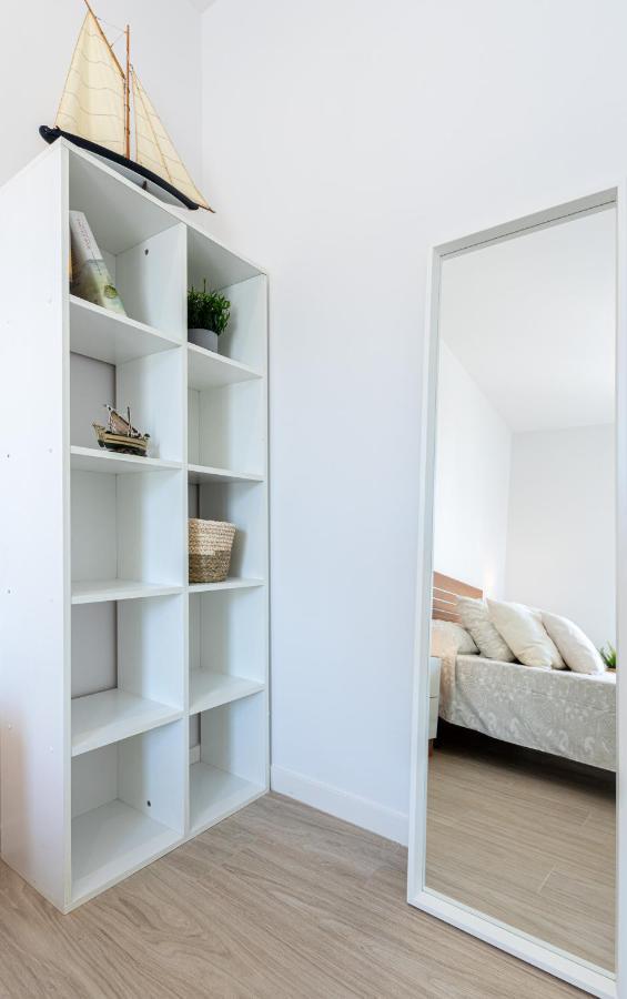 M A R I V E N T Suite With Bathroom And Terrace 50 M2 罗萨斯 外观 照片