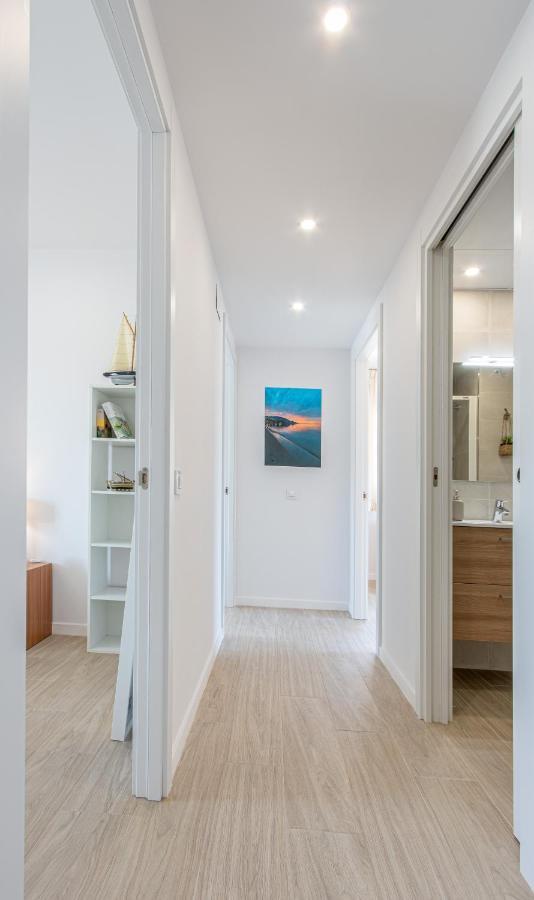 M A R I V E N T Suite With Bathroom And Terrace 50 M2 罗萨斯 外观 照片