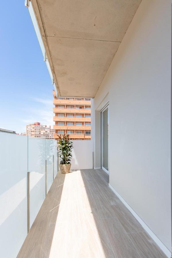 M A R I V E N T Suite With Bathroom And Terrace 50 M2 罗萨斯 外观 照片